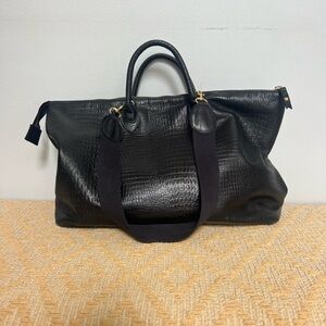 Elegant Black Crocodile-Embossed Tote Bag